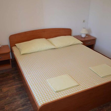 Apartments Krusvina ลุน ห้อง รูปภาพ