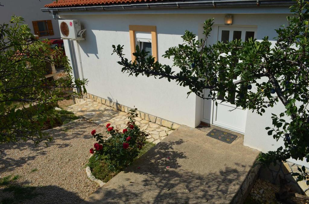 Apartments Krusvina ลุน ภายนอก รูปภาพ