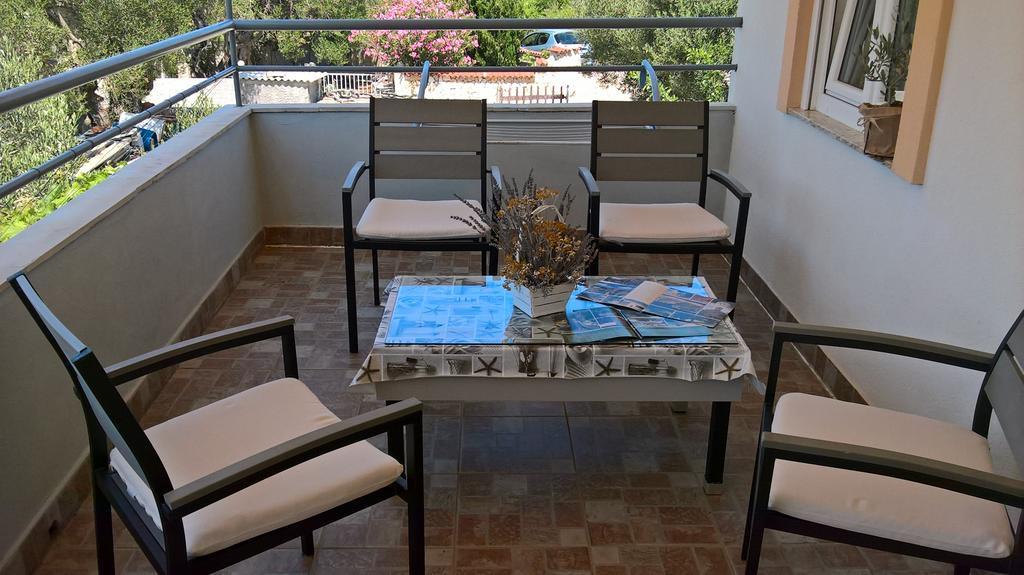 Apartments Krusvina ลุน ภายนอก รูปภาพ