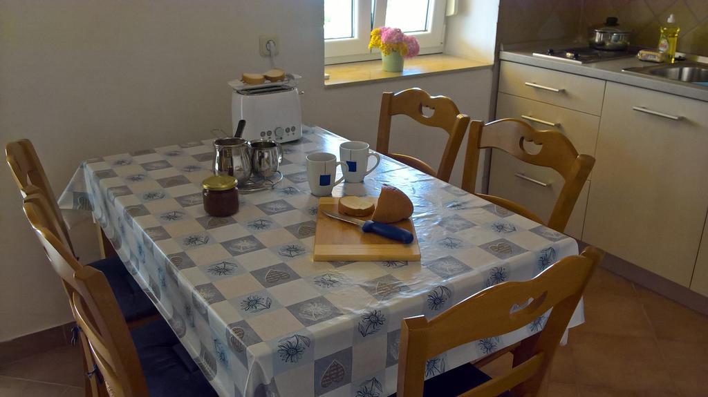 Apartments Krusvina ลุน ภายนอก รูปภาพ
