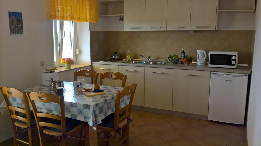 Apartments Krusvina ลุน ภายนอก รูปภาพ