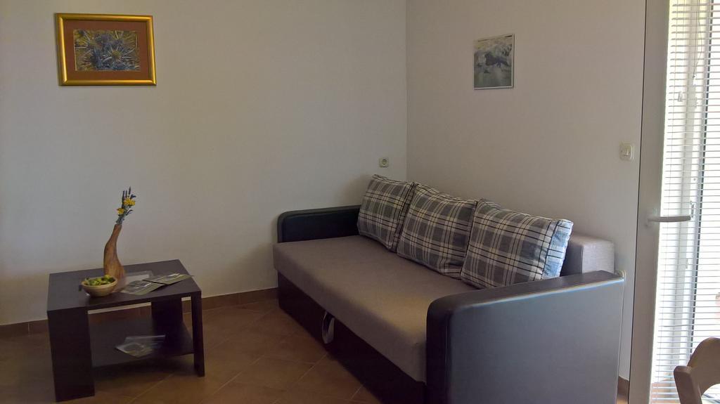 Apartments Krusvina ลุน ภายนอก รูปภาพ