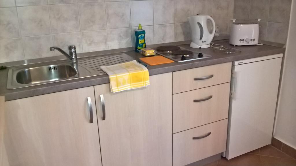 Apartments Krusvina ลุน ภายนอก รูปภาพ
